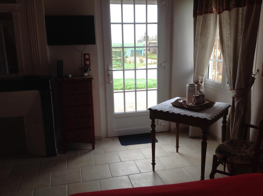 Le Saint Aubin- Maison D Hotes Dans Ce Monastere Du 16 Siecle Amfreville-la-Campagne 객실 사진